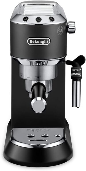ماكينة إسبريسو De'Longhi Dedica EC685.BK بمضخة 15 بار وفوهة بخار للحليب