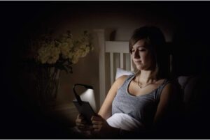 مصباح قراءة بمشبك للكتب Energizer Book LED Light 2