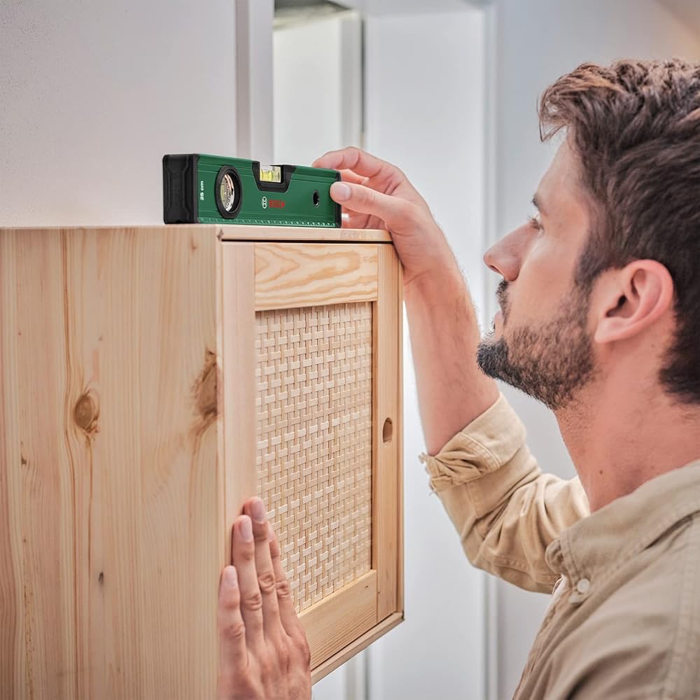 ميزان ماء Bosch بطول 25 سم بفقاعتين فلوريسنت - موديل 1600A032V5 3